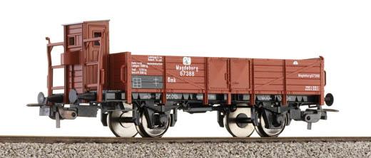 Flat car with brakemans cabin<br /><a href='images/pictures/Sachsenmodelle/76481.jpg' target='_blank'>Full size image</a>